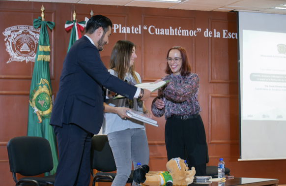AlientanntudiantesdelaUAEinoraencia