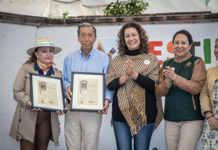ConeddiaentrersitarioTenagoeAEMelebrasu20aniversario 
