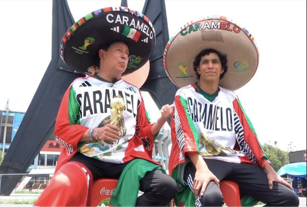 Cómo una rica torta desató el sueño de Caramelo el fan de la Selección Mexicana con presencia en 10 mundiales