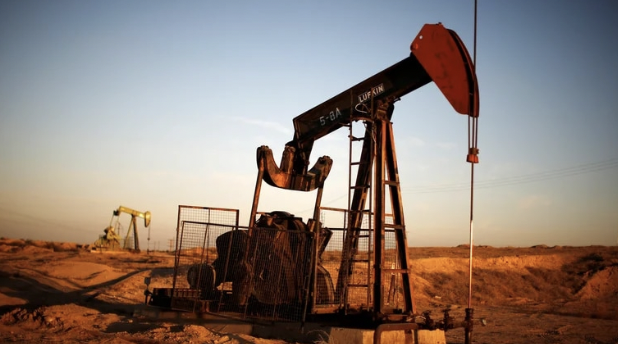 El precio del petróleo se desploma por debajo de los USD 100 por temores sobre la demanda en China