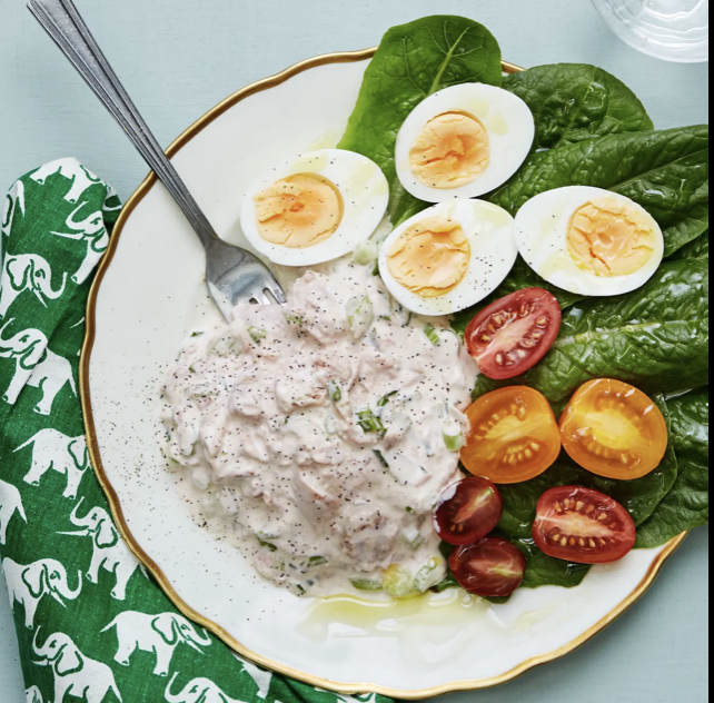Ensaladaketodeatonhuevosescalfados