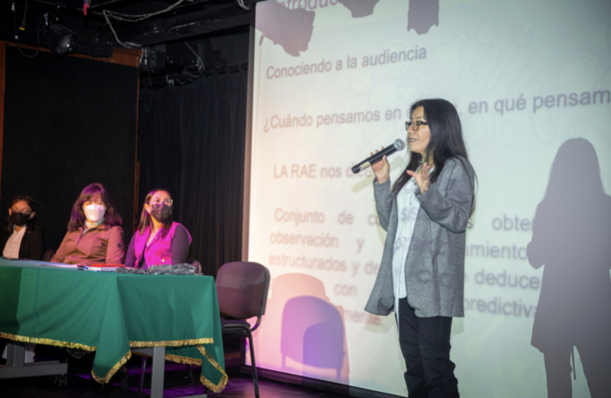 EspecialistdeUAEnstaomoverluehacercentcodelasmujeres 