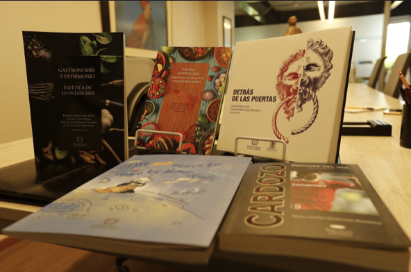 LaUAEMpresenteenlaFeriaInternacionaldelLibrodelPalaciodeMiner