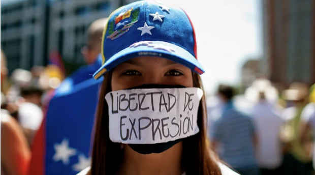 OtrogolpalalibertaddeexpresnenVenezuelaladictaddeNicosMadurocerr34estacionesderadioenlostimosmeses