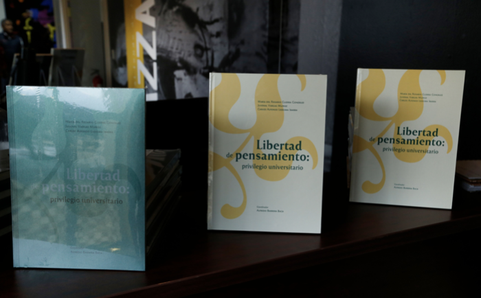 PresentanenUAEMelibroibertaddpensamientrivilegiouniversitario