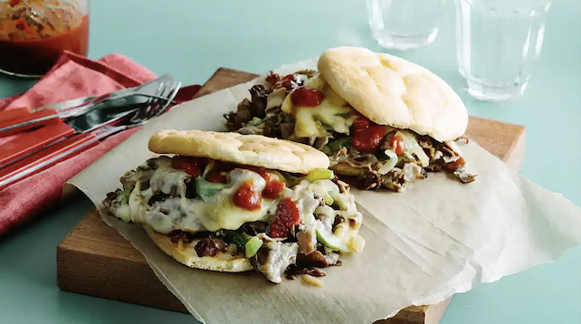 Sándwich low carb de carne con queso