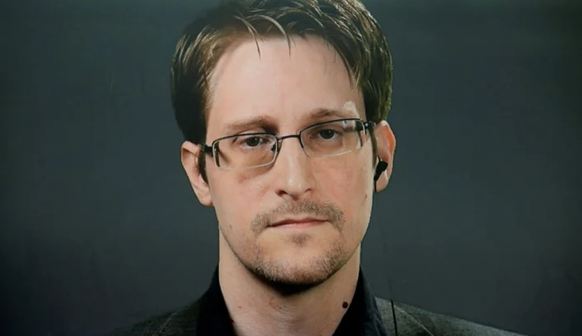VladimirPutinleotolaciudadarusaaEdwardSnowdenelhombrequefiltrsecretosdeseguridaddeEEUU