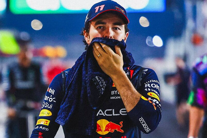 checoperezsevaderedbull